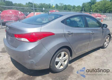 2011 Hyundai Elantra Gls (Ulsan Plant) z USA, uszkodzony, nr VIN KMHDH4AE6BU082805